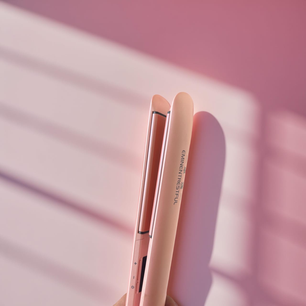 Eminent Restful Ceramic Silk Hair Straightener
